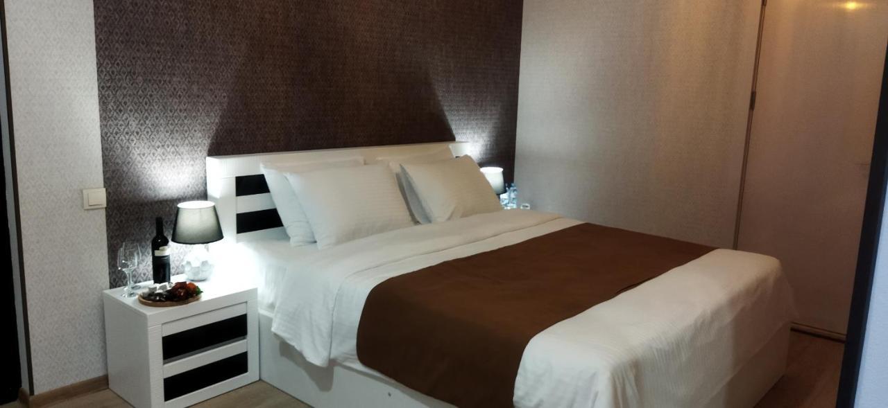 Vere Corner Hotel Tbilisi Exterior photo
