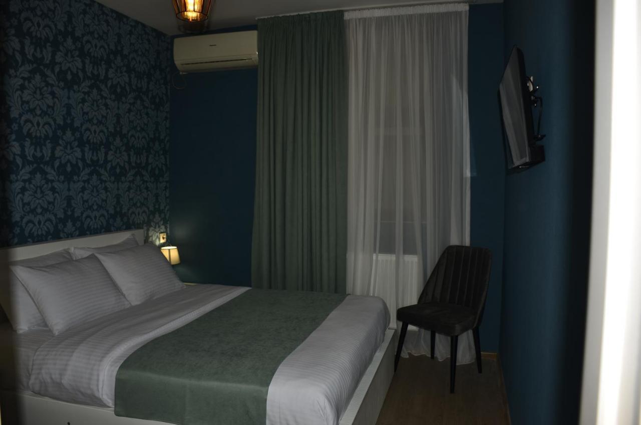 Vere Corner Hotel Tbilisi Exterior photo