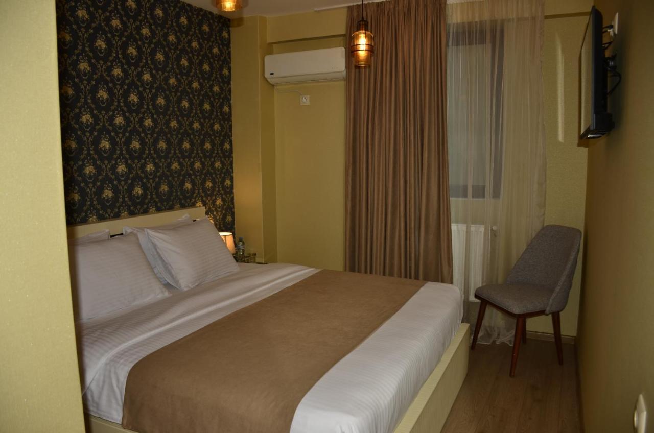 Vere Corner Hotel Tbilisi Exterior photo