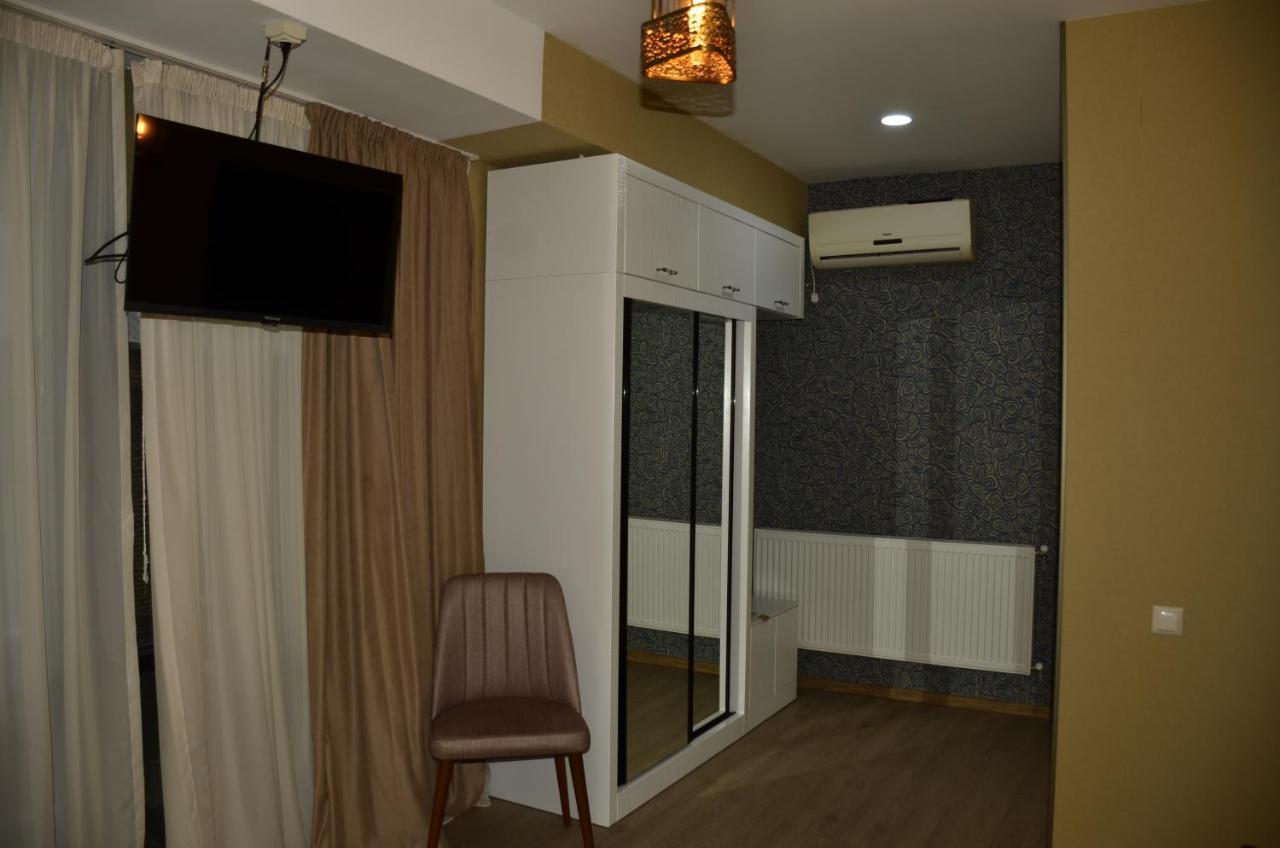 Vere Corner Hotel Tbilisi Exterior photo
